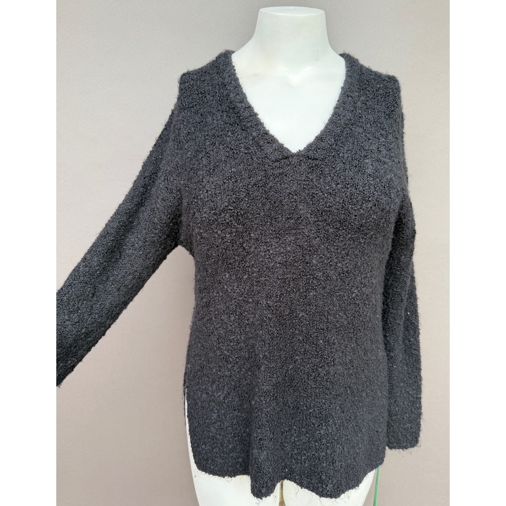 Natural Life Sweater XS‎ Black Boucle Wool Blend V-Neck Side Slit Cozy Gorpcore